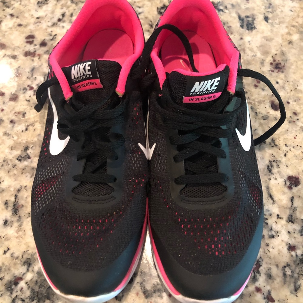 Black & Pink Nike Tennis Shoes